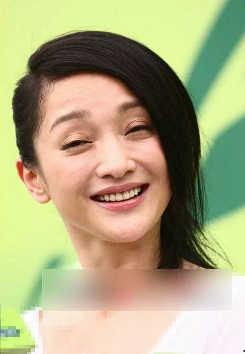 赵丽颖原来丑的照片,从青涩丑照到女神风采