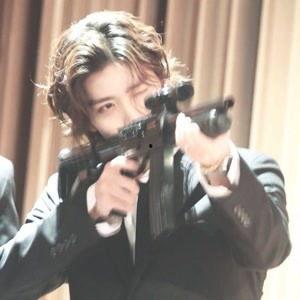 sf9金辉映个人资料,闪耀舞台的青春偶像，多才多艺的韩国歌手